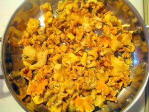 Как готовить замороженные лисички: рецепты с описанием, особенности приготовления Как готовить грибы лисички замороженные